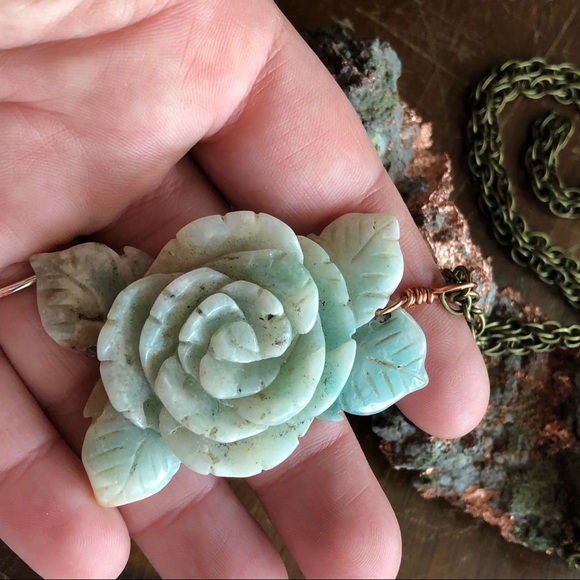 HANDMADE Carved Stone Rose Necklace Steampunk - Picture 3 of 4